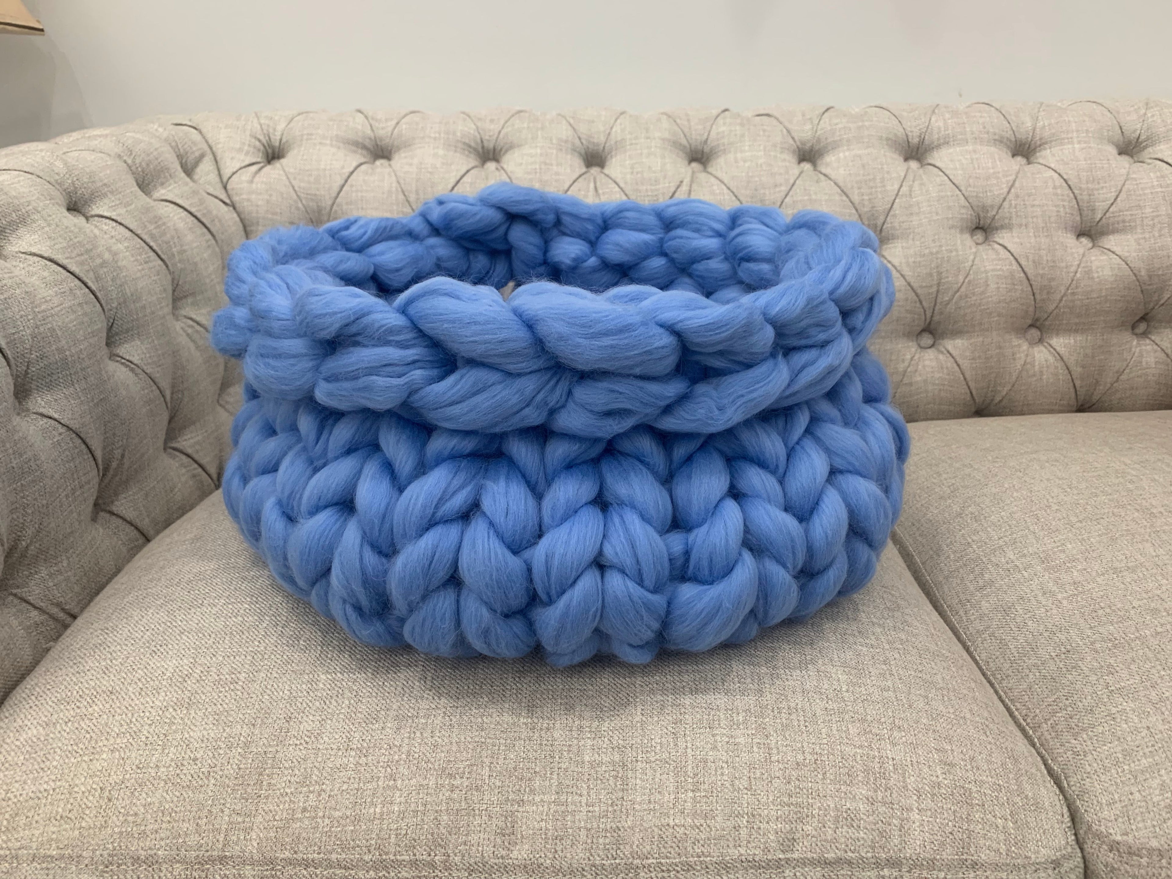 Cat Bed | Soft Merino Wool | Cozy Warmth for Your Feline Friend