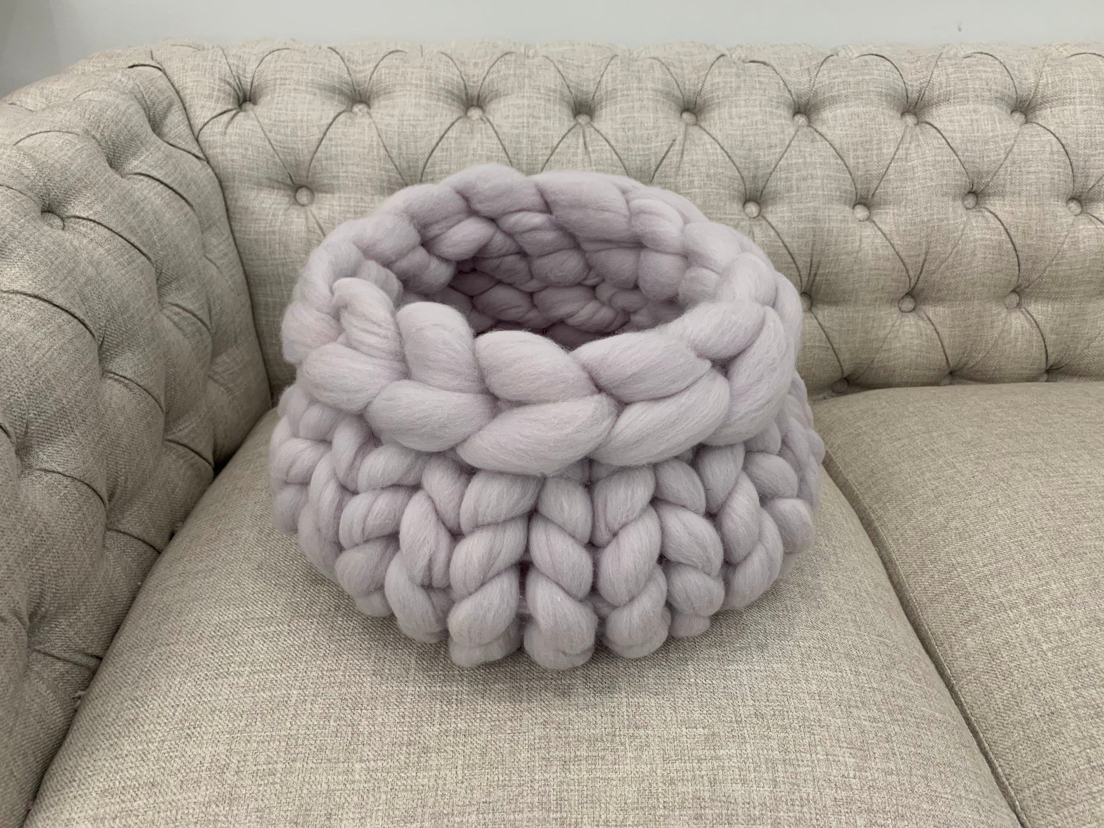 Cat Bed | Soft Merino Wool | Cozy Warmth for Your Feline Friend