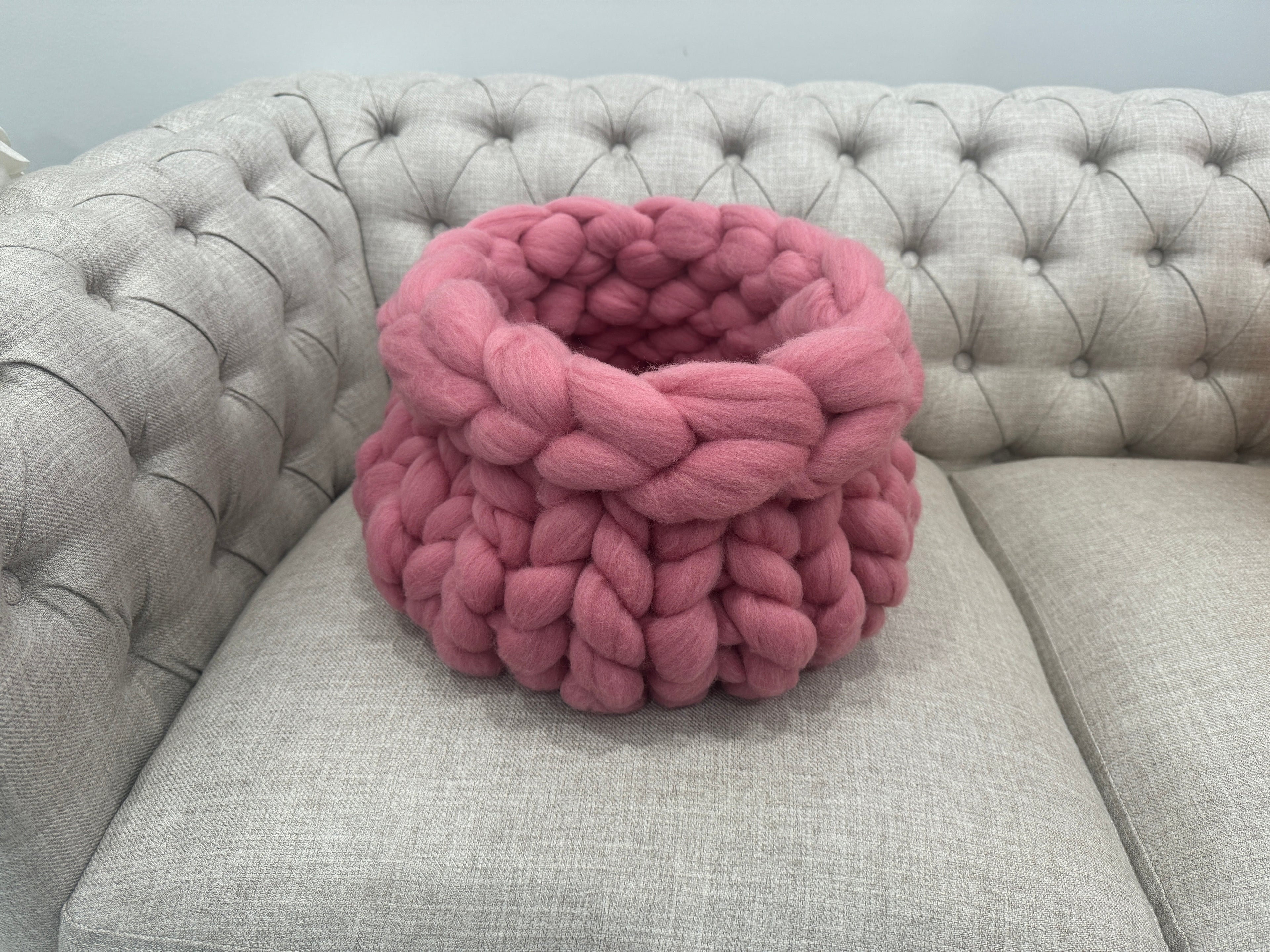 Cat Bed | Soft Merino Wool | Cozy Warmth for Your Feline Friend