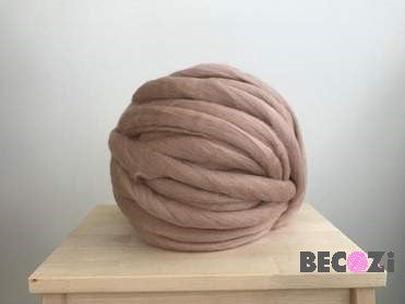 Cat Bed | Soft Merino Wool | Cozy Warmth for Your Feline Friend