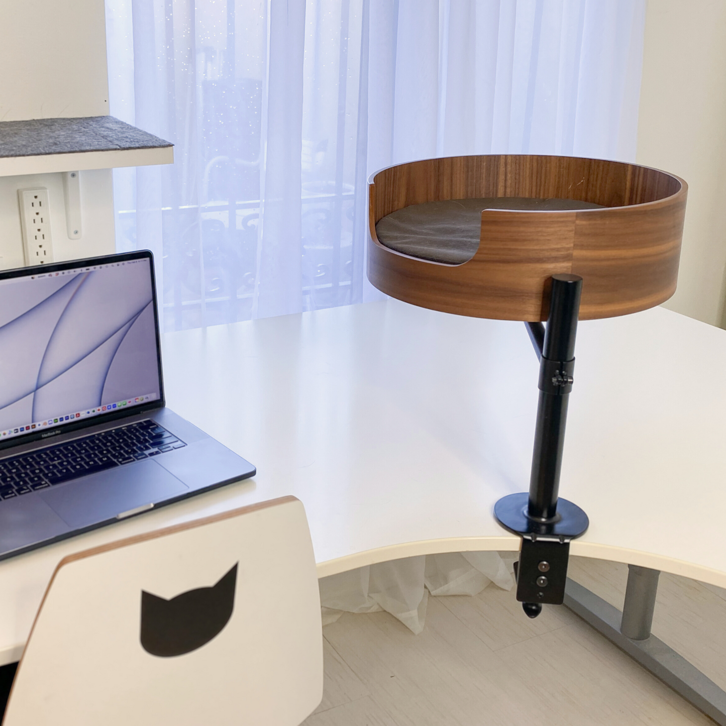 Cat Desk Nest | Space-saving design | Ergonomic workspace organizer