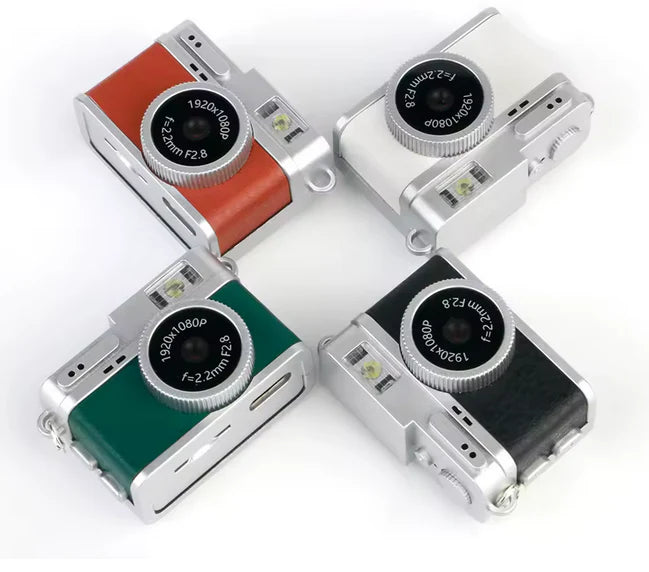 Retro Mini Camera + Free 32 GB Memory